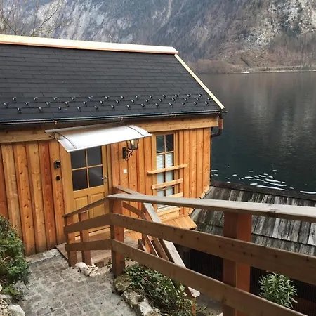 Bootshaus Am Hallstaetter