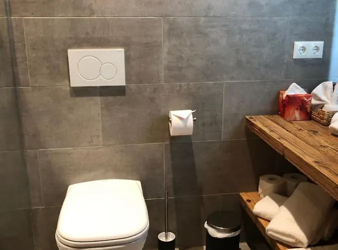 Bootshaus Am Hallstaetter ハルシュタット